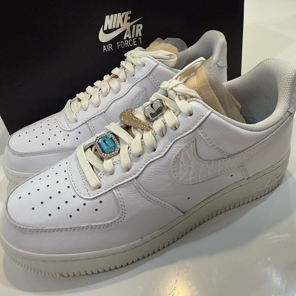Women Nike Air Force 1 07 LX Bling CZ8101-100 Size 7.5 White Wedding Jewel Low
